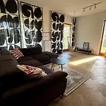 Modern Flat , Quiet Central Area Ideal For Family