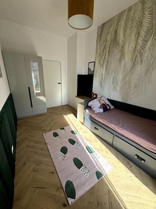 Modern Flat , Quiet Area Ideal For Family Warszawa