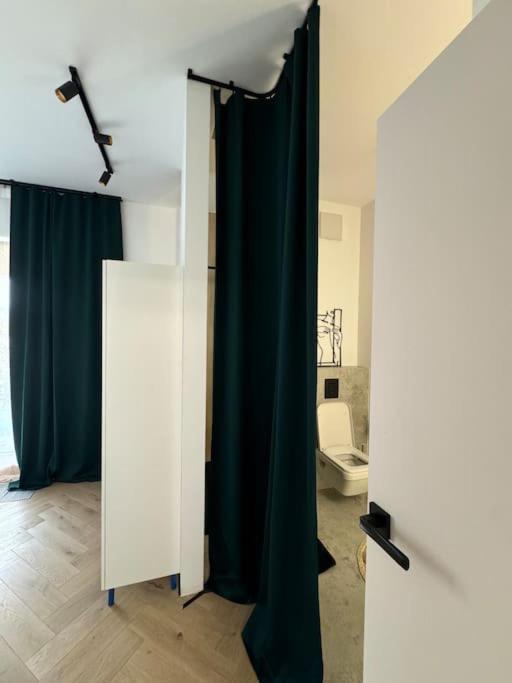 Modern Flat , Quiet Area Ideal For Family * Warszawa