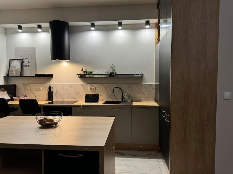 Apartament Modern Flat , Quiet Area Ideal For Family